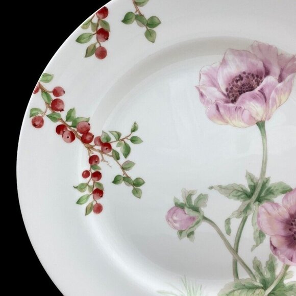 Lenox Holiday Winter Garden Anemone and Wintergreen Dinner Plate 11.25" White - Picture 7 of 10
